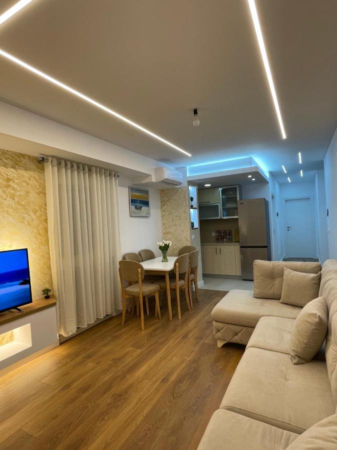 The Blue Pearl Apartment 2 Durres Exterior photo