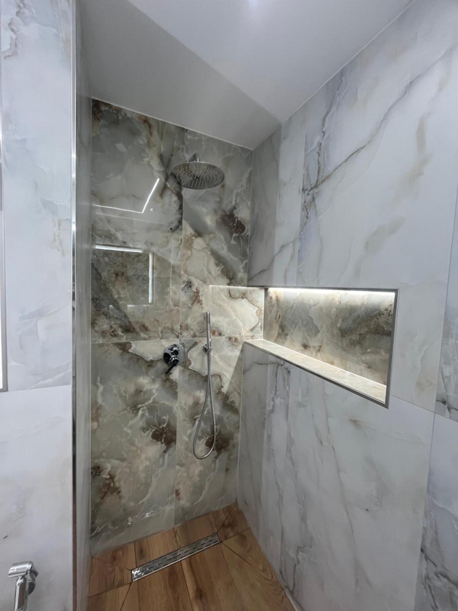 The Blue Pearl Apartment 2 Durres Exterior photo